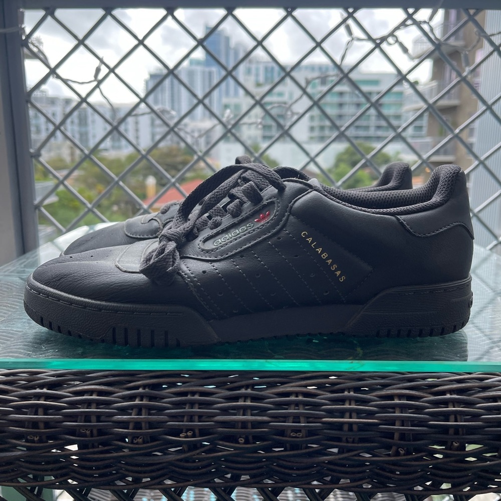 Adidas x Kanye West Calabasas